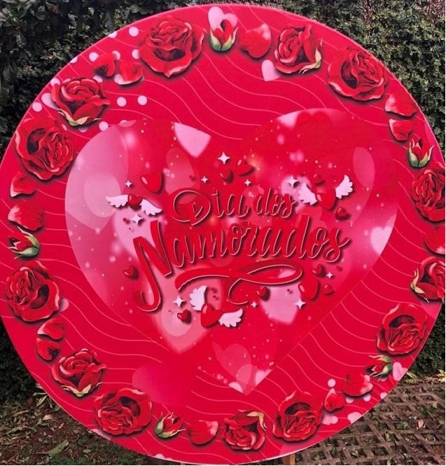 Namorados Rosa Vermelhas Painel Redondo 150Cm - FOCUSEVENTOSJATAI