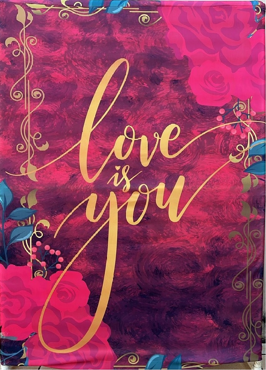 Namorados Love Is You Fundo Vermelho Liso Painel Retangular 220X150Cms - FOCUSEVENTOSJATAI