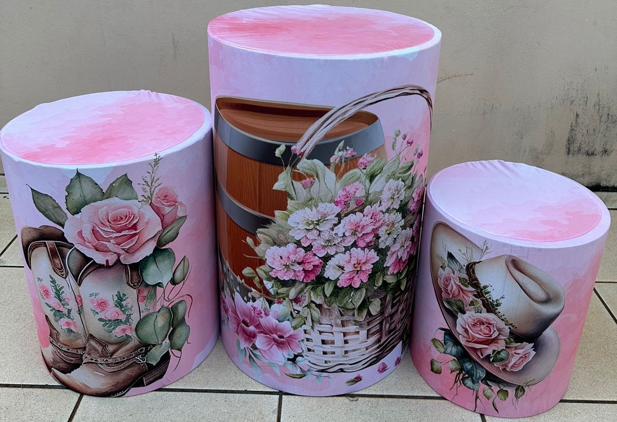 Boiadeira Floral Rosa Bota Chapeu E Barril Cilindro Redondo Pmg - FOCUSEVENTOSJATAI