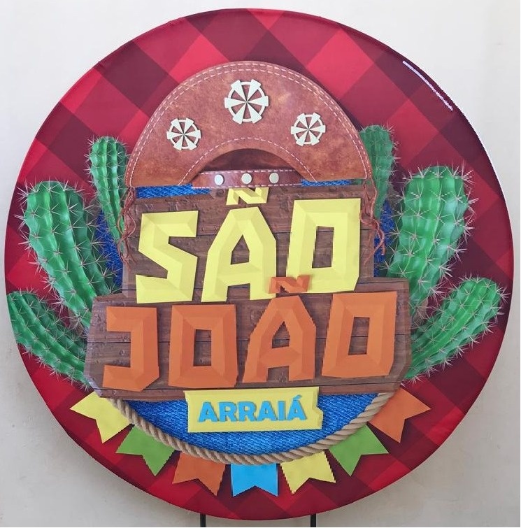Festa Junino São João Igrejinha Amarela Painel Redondo 150Cm - FOCUSEVENTOSJATAI