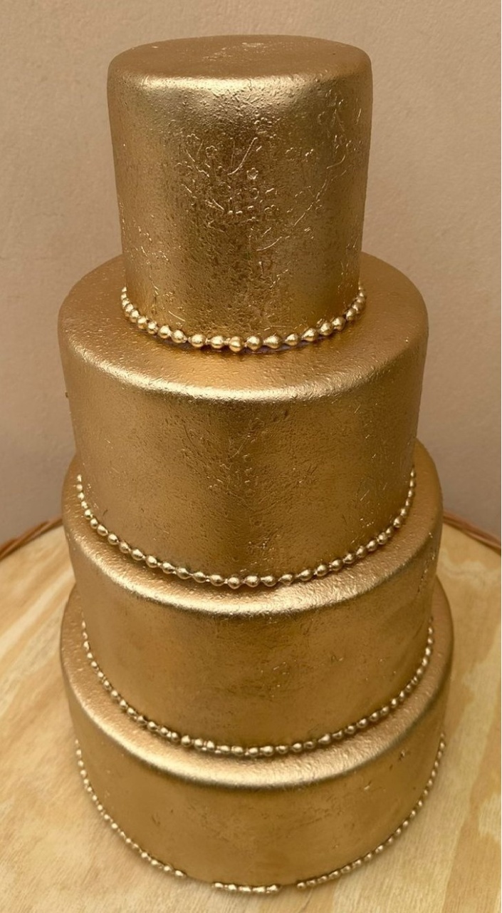 Maquete Dourado Gotas E Ranhuras 4X1 - FOCUSEVENTOSJATAI