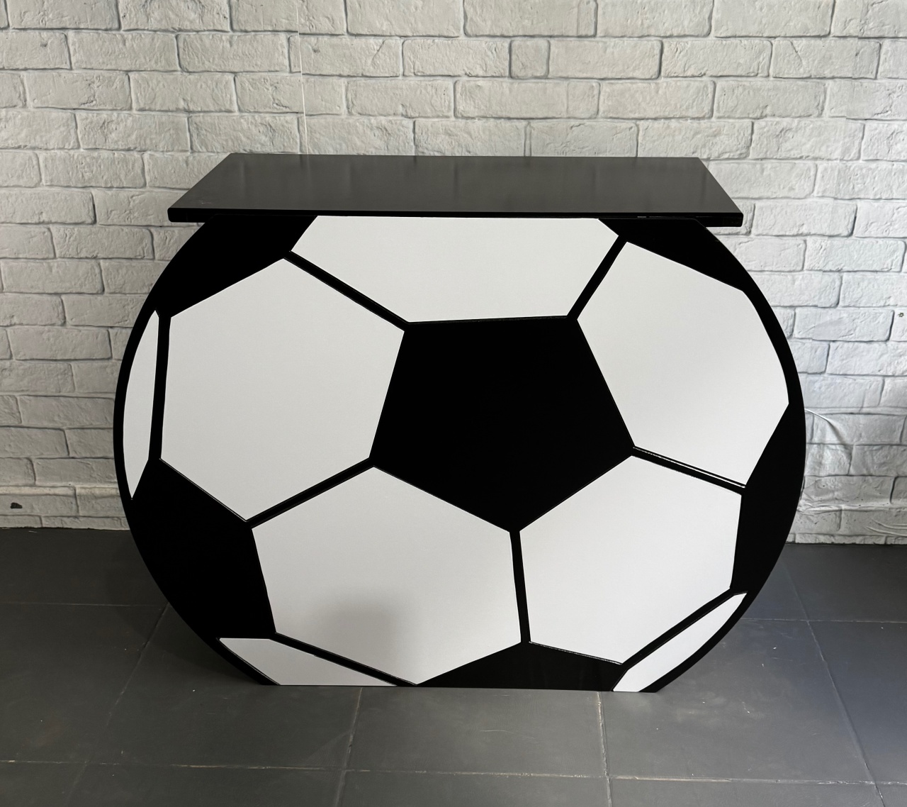 Mesa Bola de Mdf  - Top Demais Decorações e Locações 