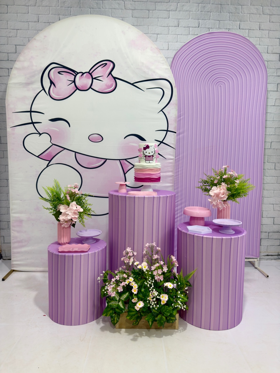 Hello Kitty 1 - Top Demais Decorações e Locações 