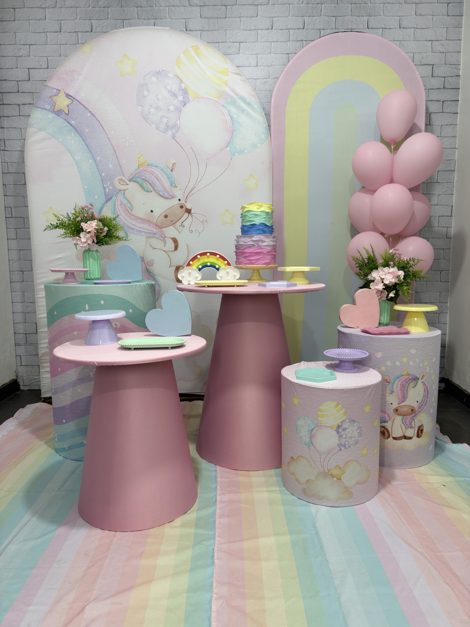 Unicórnio 5 - Top Demais Decorações e Locações 