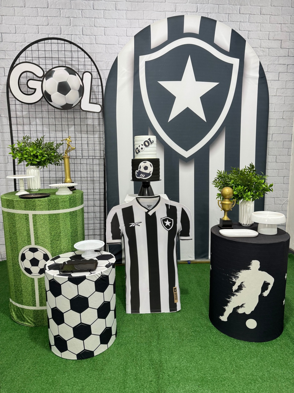 Botafogo 2 - Top Demais Decorações e Locações 