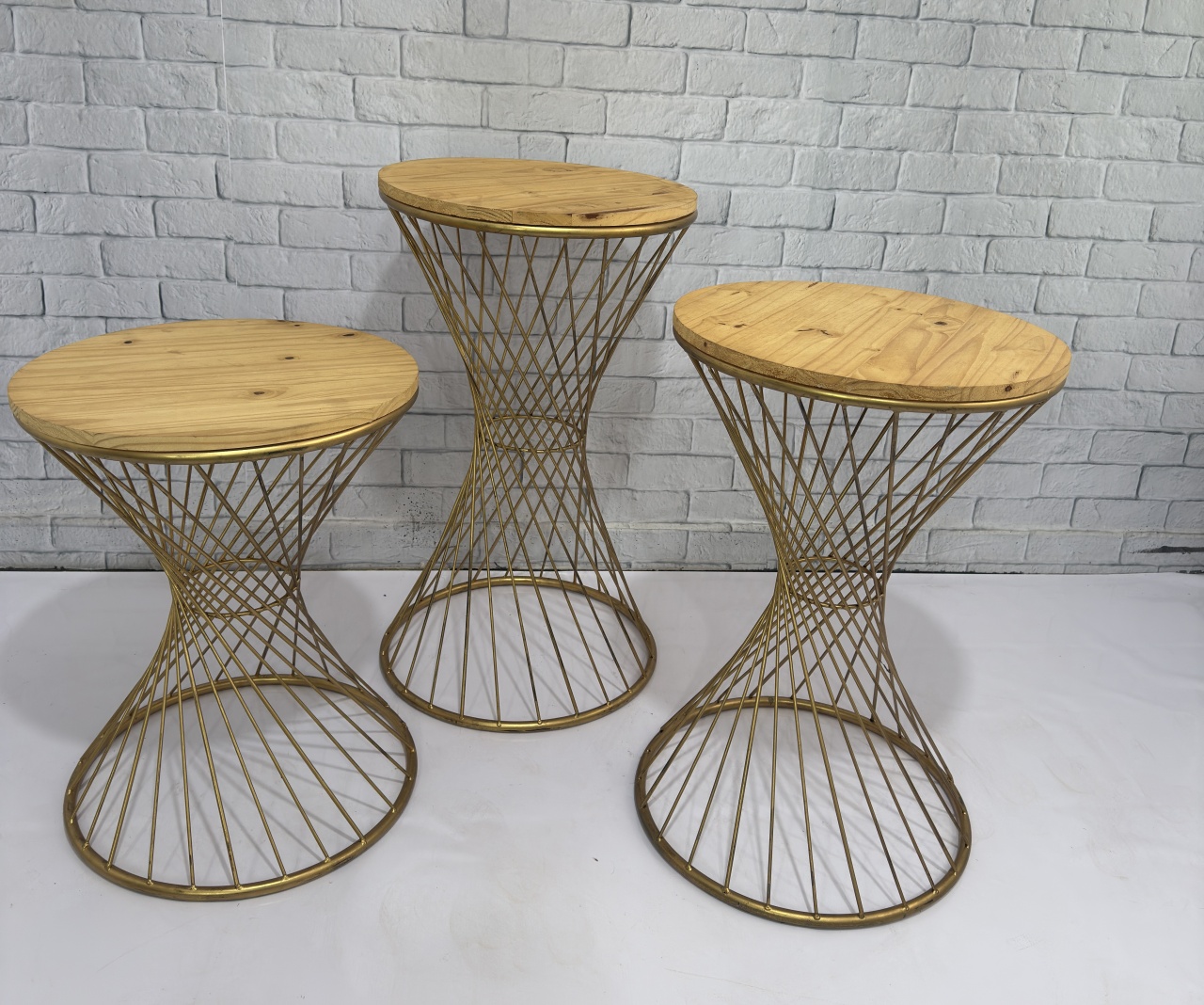 Trio Ampulheta  - Top Demais Decorações e Locações 