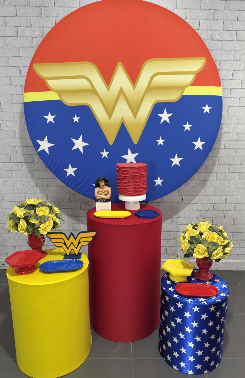 Mulher Maravilha - Top Demais Decorações e Locações 