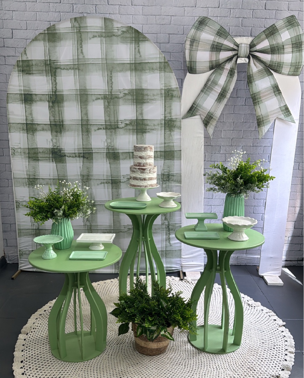 Laço Verde  - Top Demais Decorações e Locações 