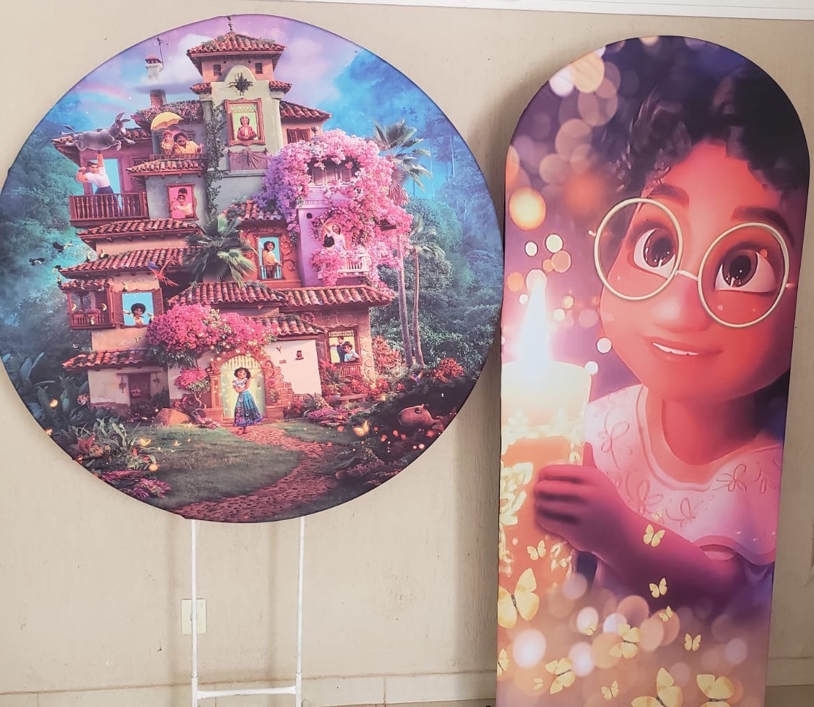Encanto  - Top Demais Decorações e Locações 