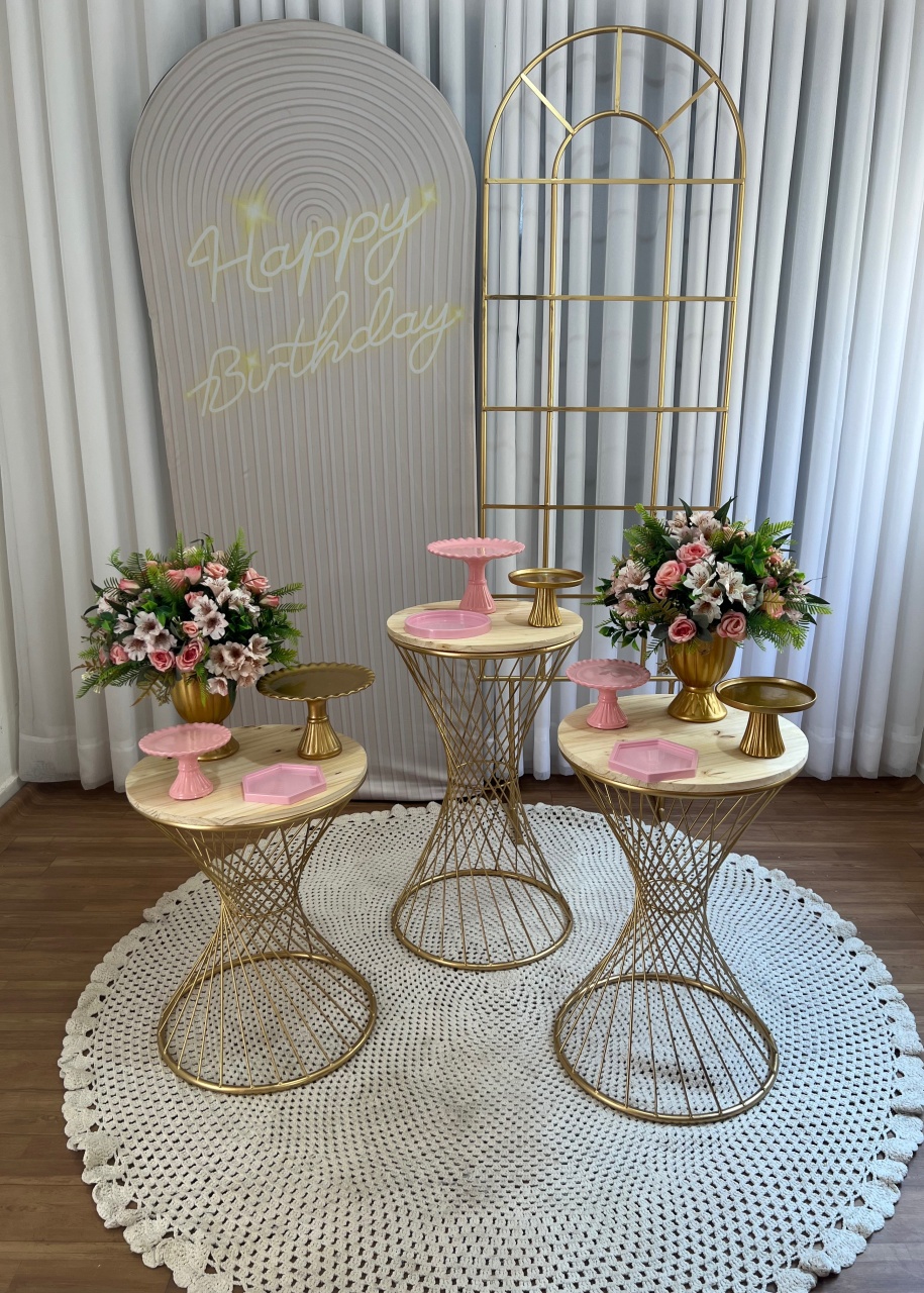 Dourado E Bege 1 - Top Demais Decorações e Locações 