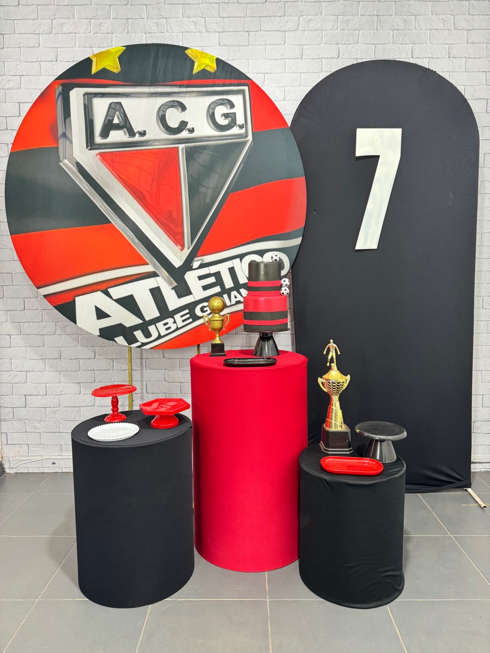 Atlético Goiano 2  - Top Demais Decorações e Locações 