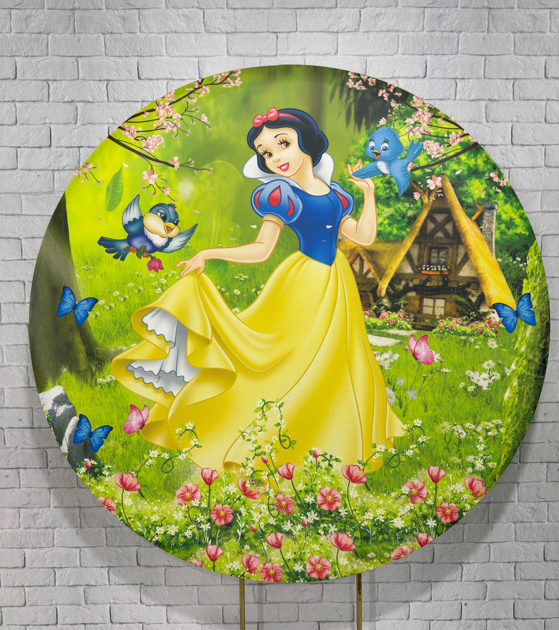 Painel Redondo Branca de Neve - Top Demais Decorações e Locações 
