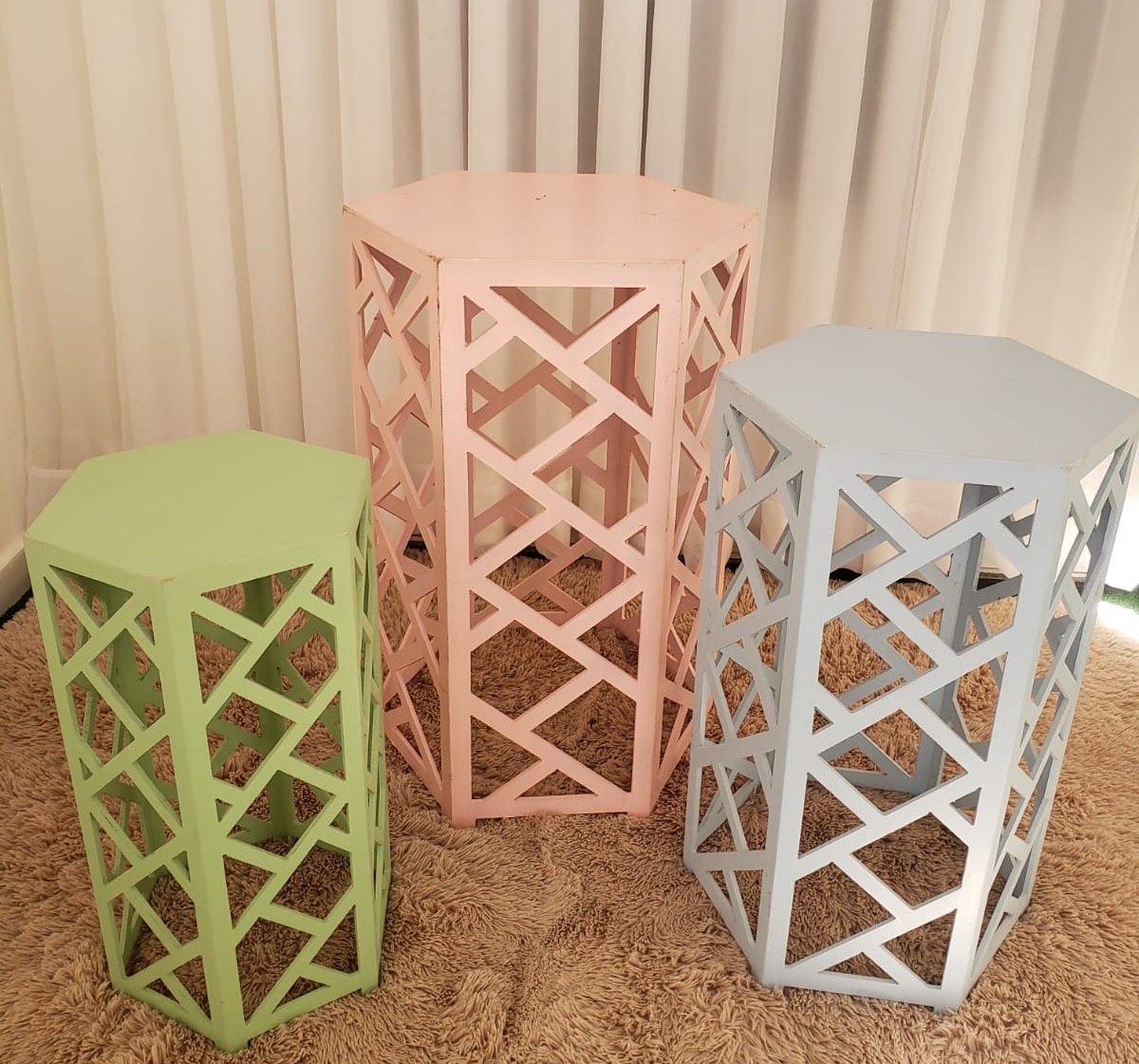 Mesa Trio Sextavado - Top Demais Decorações e Locações 