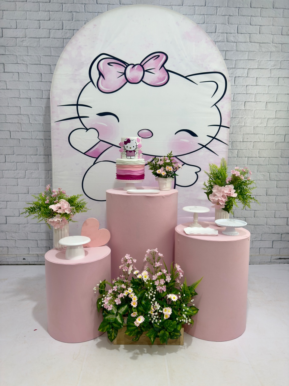 Hello Kitty 2 - Top Demais Decorações e Locações 