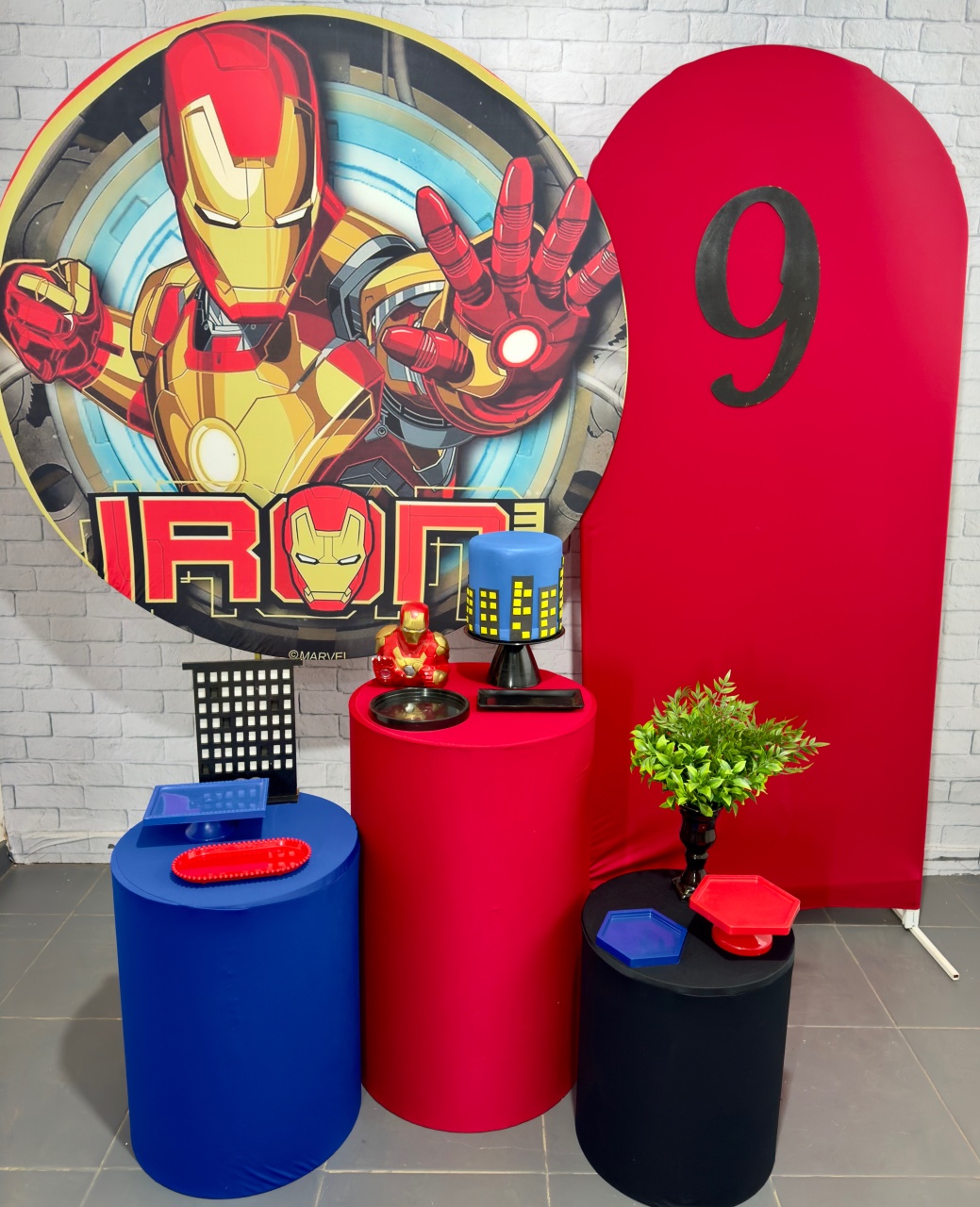 Homem de Ferro - Top Demais Decorações e Locações 