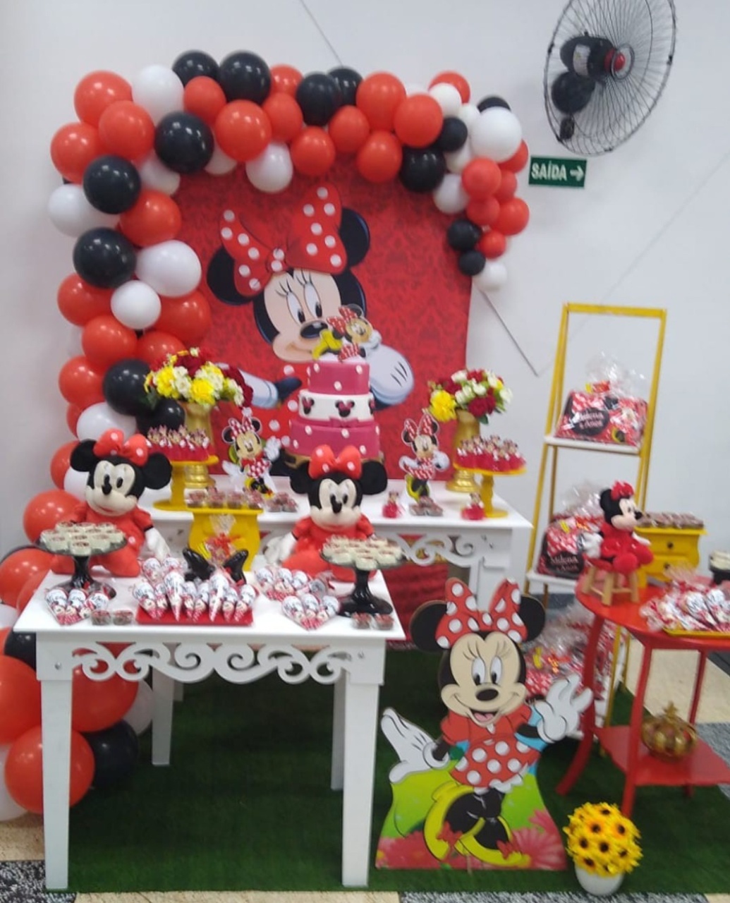 Minie - Yéia Festas Ltda