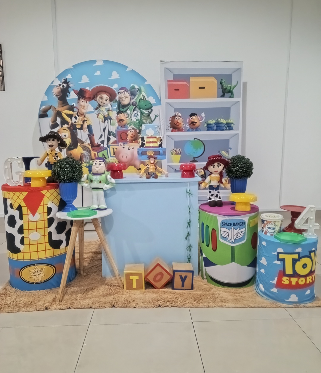 Toy Story  - Yéia Festas Ltda