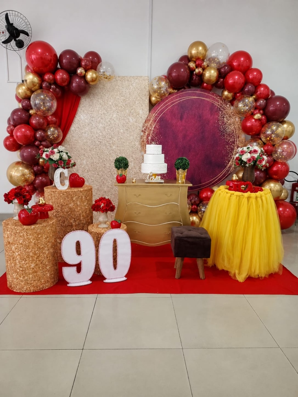 Branca de Neve Adulto - Yéia Festas Ltda
