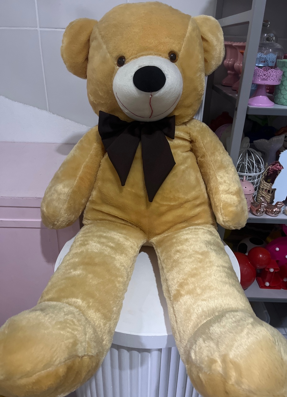 Urso Caramelo Grande - Rosevane da Conceição Macedo dos Santos